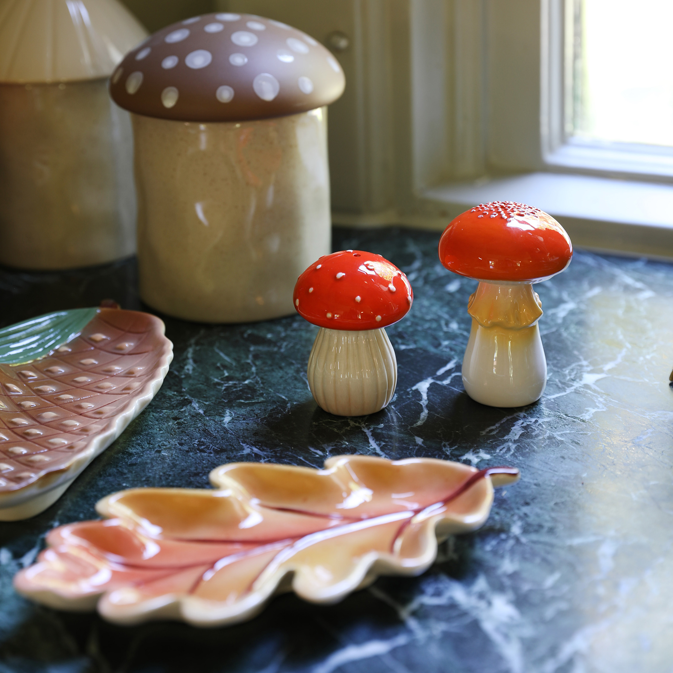 Wooden Mushroom Salt and Pepper Shakers — everdreamcraft