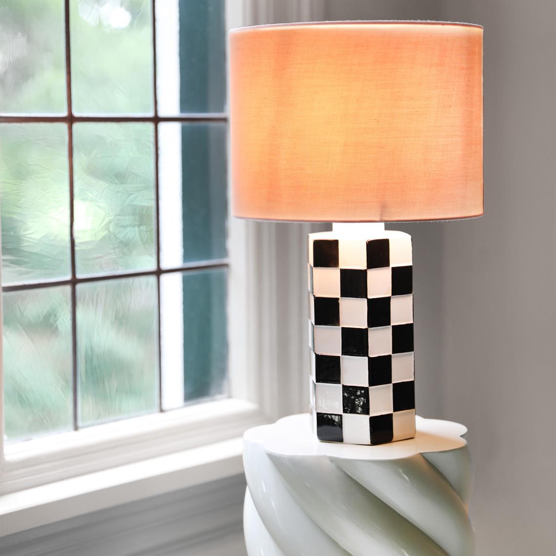 Table lamp check black