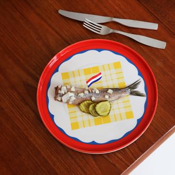 Plate daydream wave red