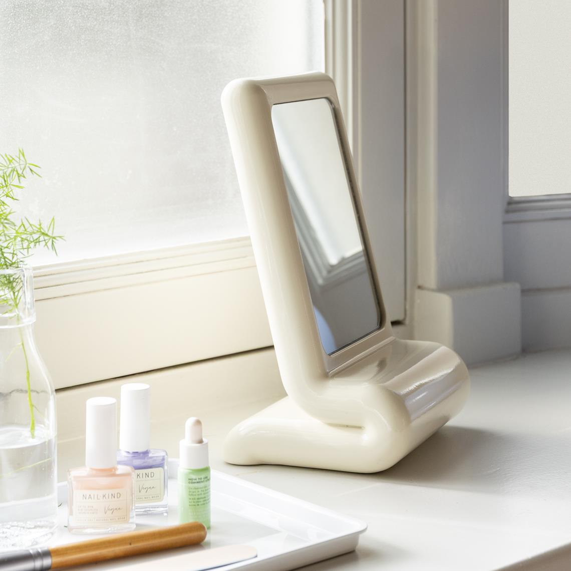 Mirror vanity whip off white