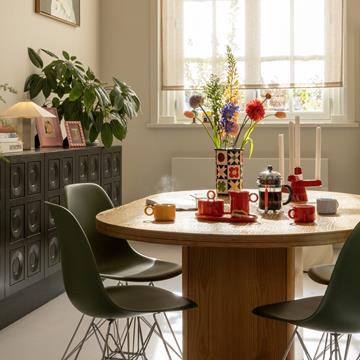 Milk jug chiquito red