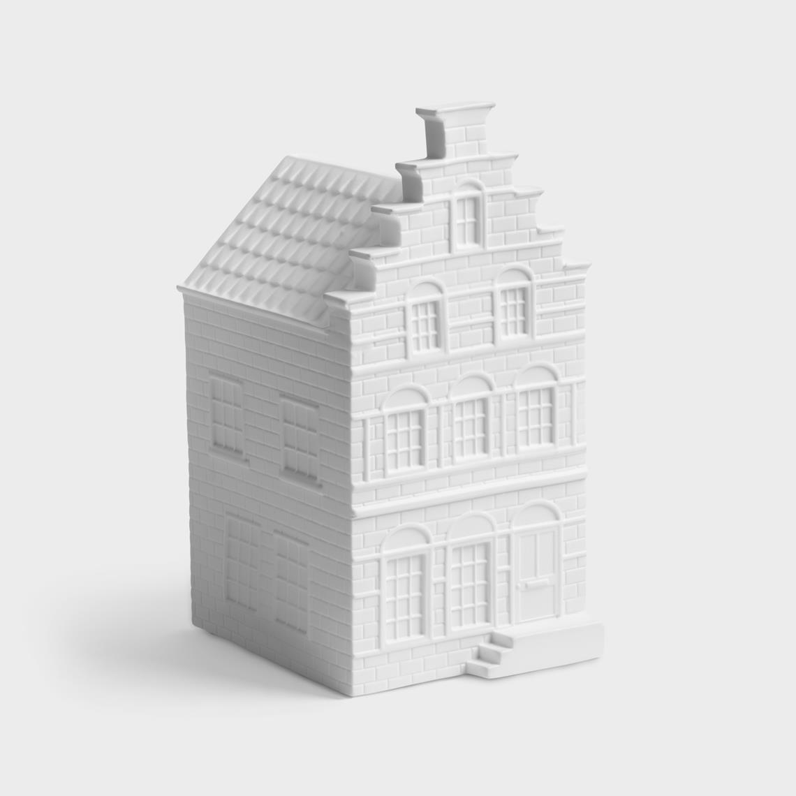 Lamp canal house