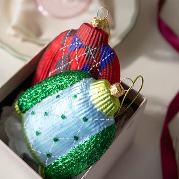 Ornament sweater red