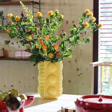 Vase facet corn yellow