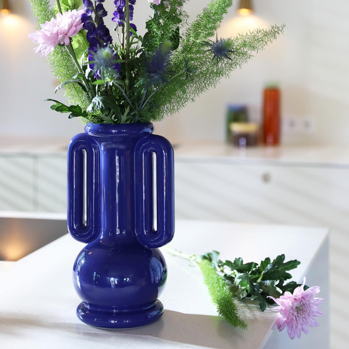 Vase amfora dark blue