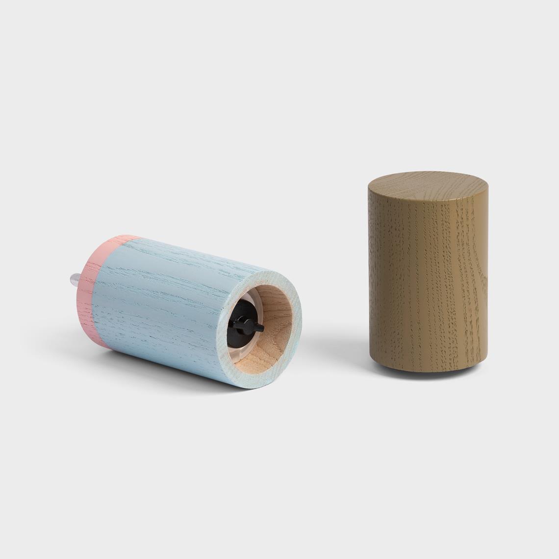 Salt & pepper horizons green