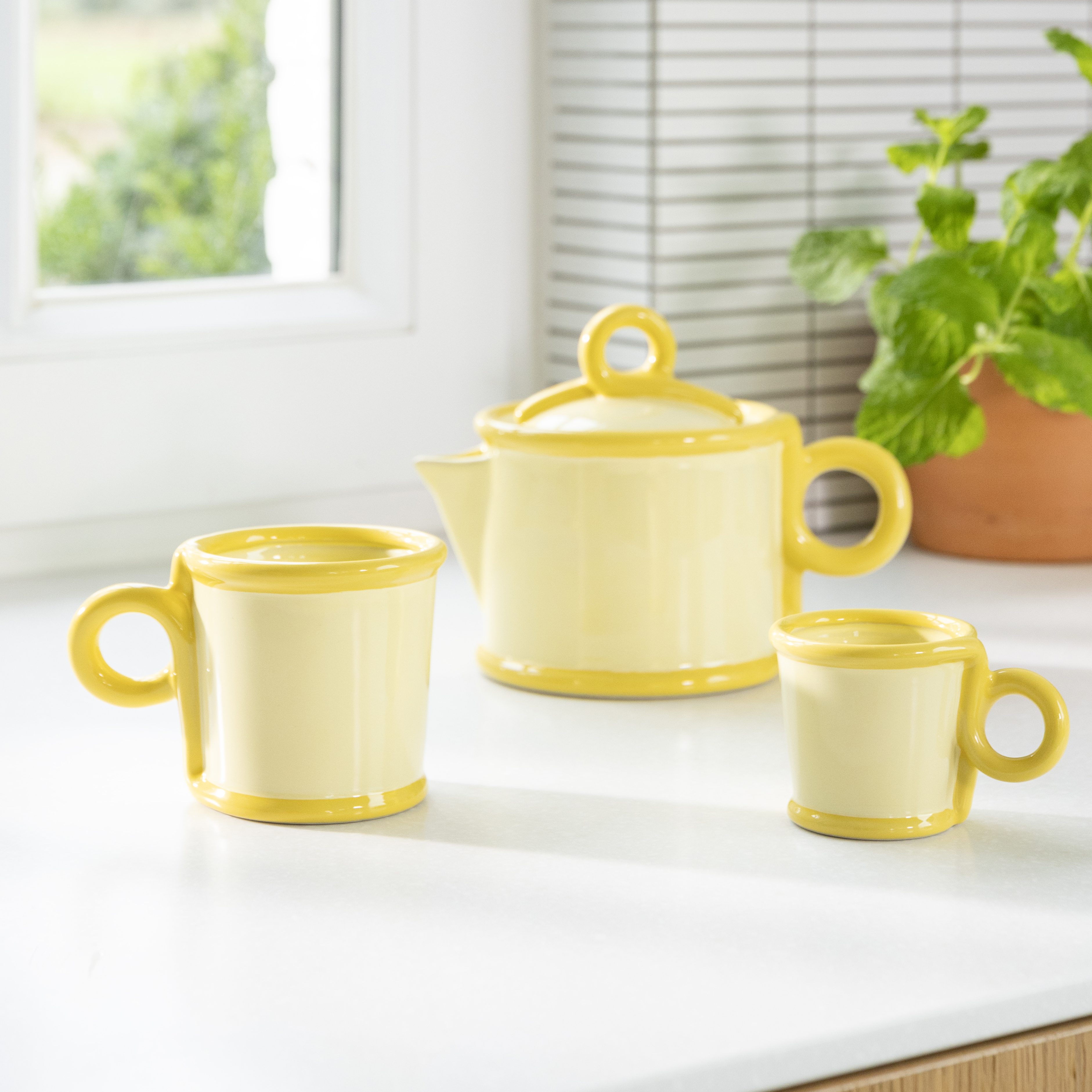 eto muggs　2枚セット新品 Two of a Kind Yawn & Zzz Mugs - Set of 2 – Lenox Corporation