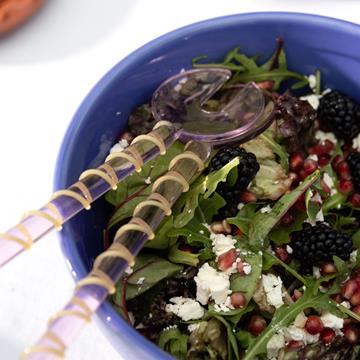 Salad server sling pink