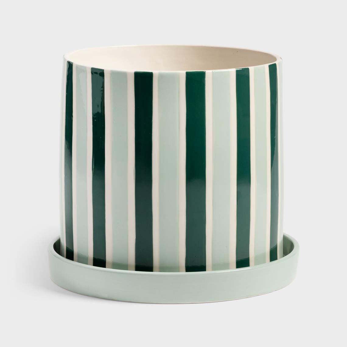 Planter clash stripe