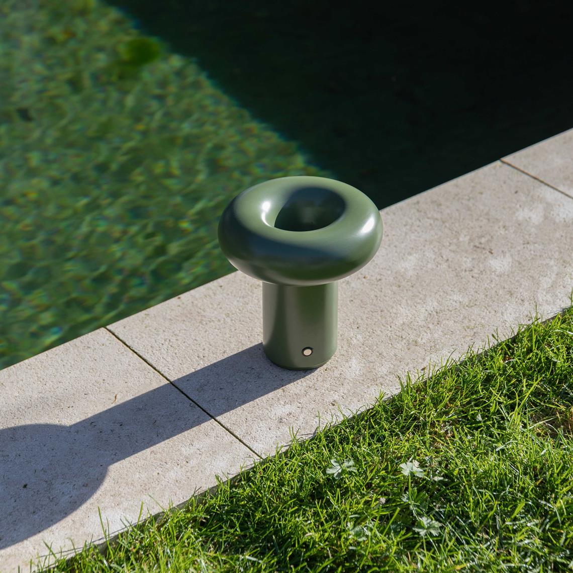 Lamp portable glimpse moss green